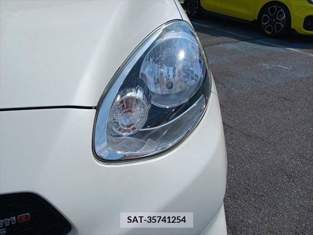 Nissan MARCH 2020-09 308122-8