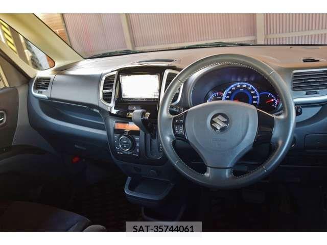 Suzuki SOLIO 2013-08 368376-3