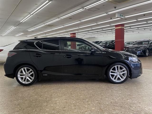 Lexus CT 2014-01 195066-3