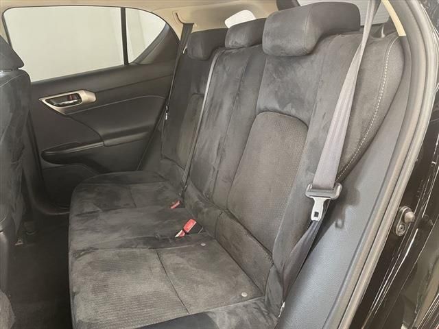 Lexus CT 2014-01 195066-22