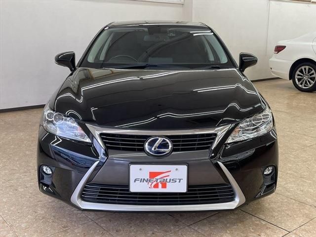 Lexus CT 2014-01 195066-1