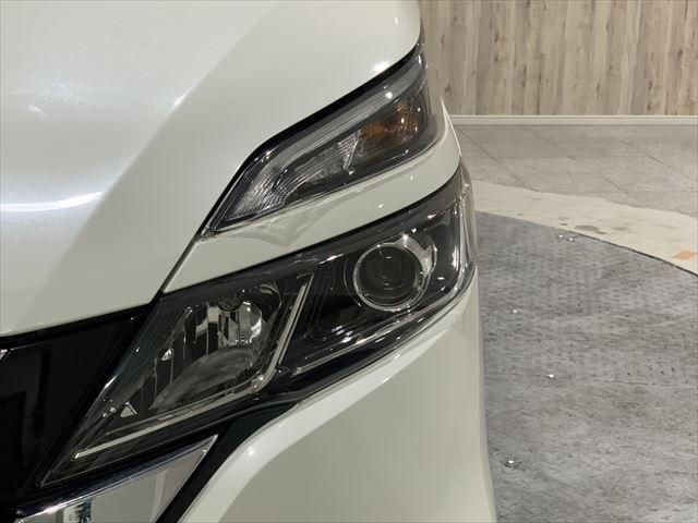 Nissan SERENA 2016-09 183712-8