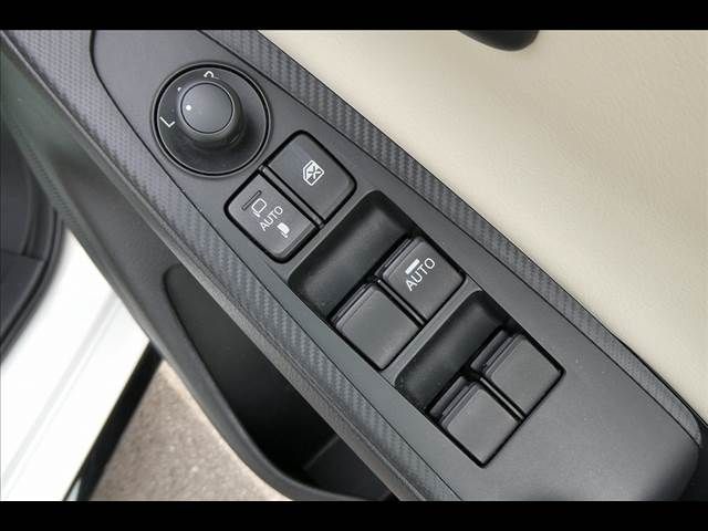 Mazda DEMIO 2016-01 6466-21
