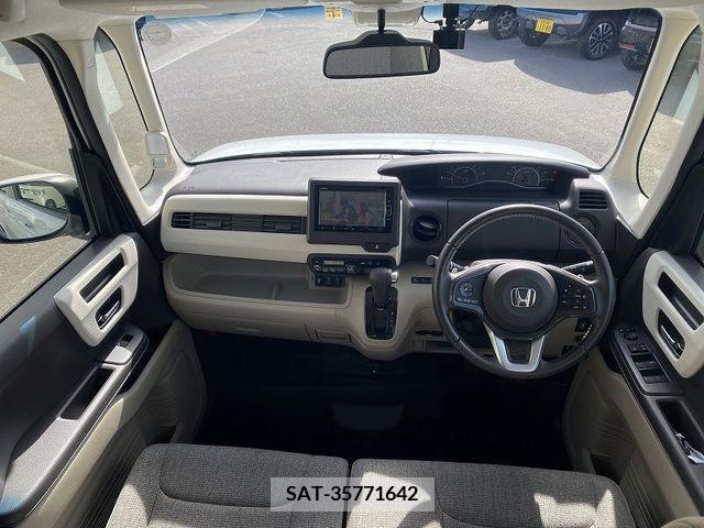 Honda N BOX 2019-01 210542-9