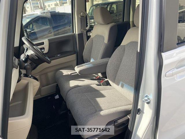 Honda N BOX 2019-01 210542-12