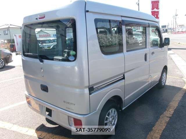 Suzuki EVERY 2016-09 239468-4