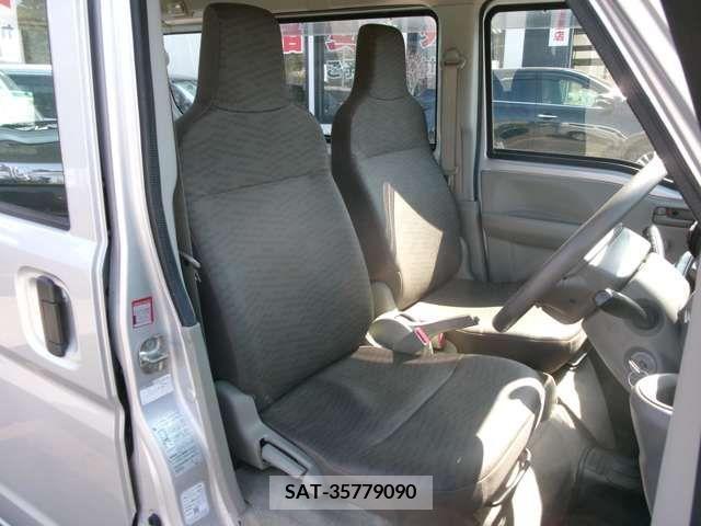Suzuki EVERY 2016-09 239468-10