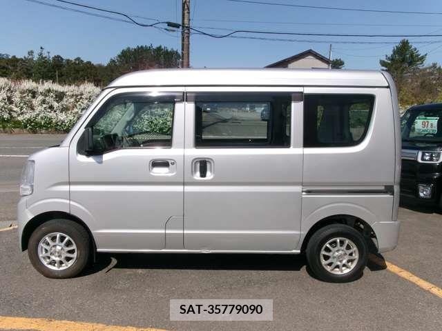 Suzuki EVERY 2016-09 239468-7