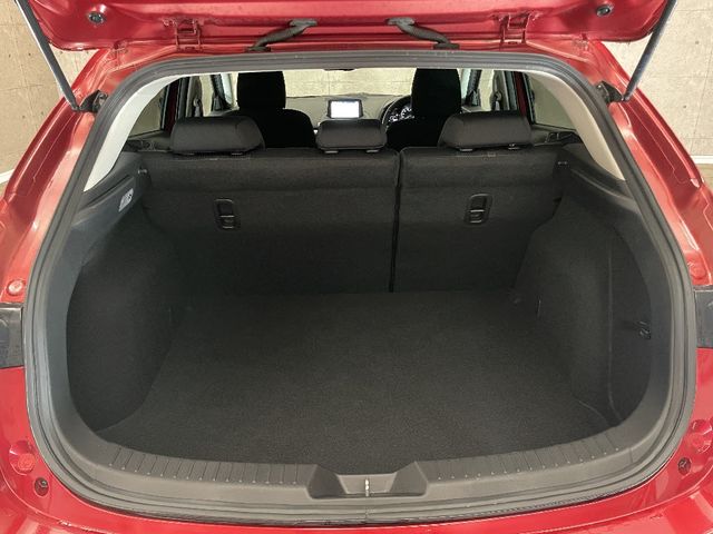 Mazda AXELA SPORT 2016-07 8900-15