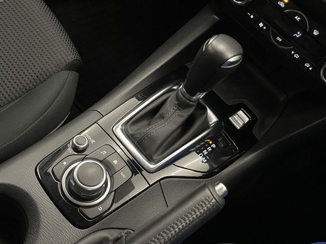 Mazda AXELA SPORT 2016-07 8900-21