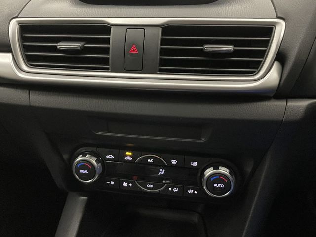 Mazda AXELA SPORT 2016-07 8900-25