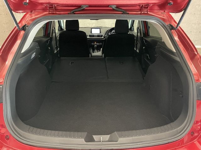 Mazda AXELA SPORT 2016-07 8900-16