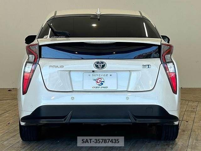 Toyota PRIUS 2016-02 282069-12