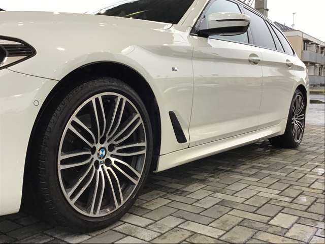 Bmw 5 SERIES 2017-12 1327-11