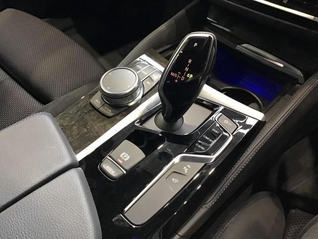 Bmw 5 SERIES 2017-12 1327-19