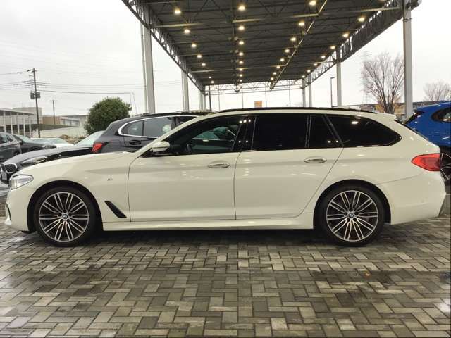 Bmw 5 SERIES 2017-12 1327-14