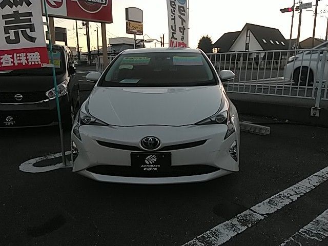 Toyota PRIUS 2018-03 19041-3