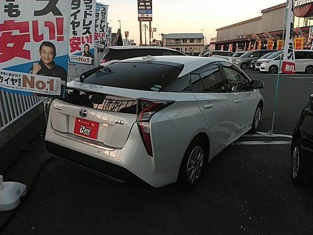Toyota PRIUS 2018-03 19041-4