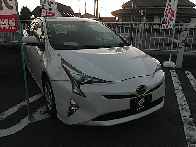 Toyota PRIUS 2018-03 19041-5