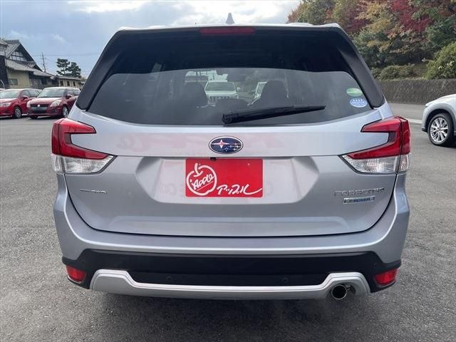 Subaru FORESTER 2018-09 187521-5