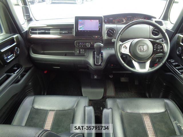 Honda N BOX CUSTOM 2018-05 307178-2