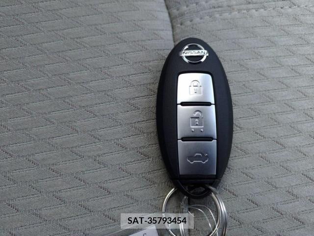 Nissan Sylphy 2017-11 256085-17