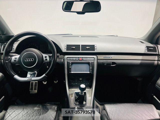 Audi RS4 2007-04 244909-1