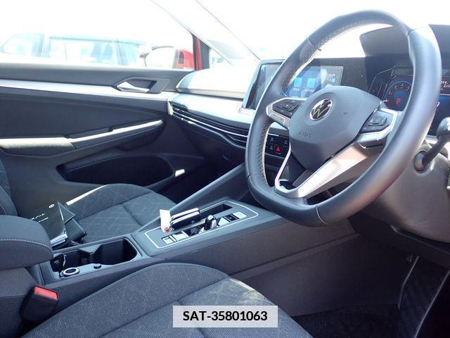VolksWagen GOLF 2021-08 343183-1