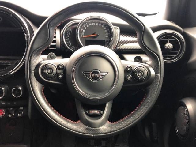 Bmw MINI 2019-06 28071-9