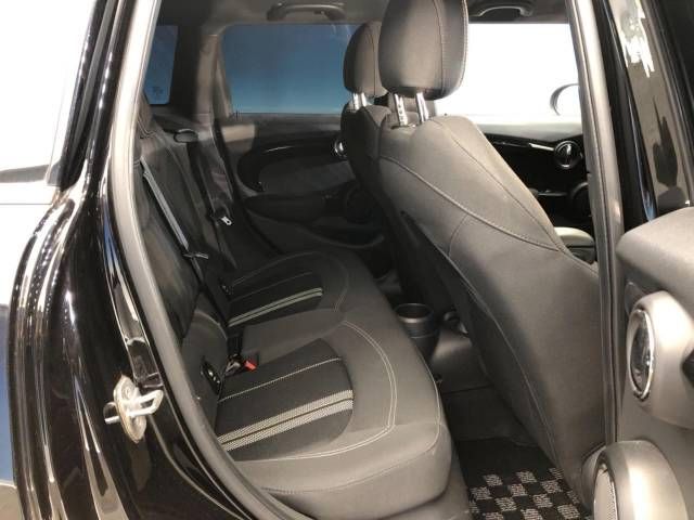 Bmw MINI 2019-06 28071-8