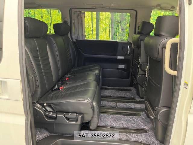 Nissan ELGRAND 2008-04 268492-9