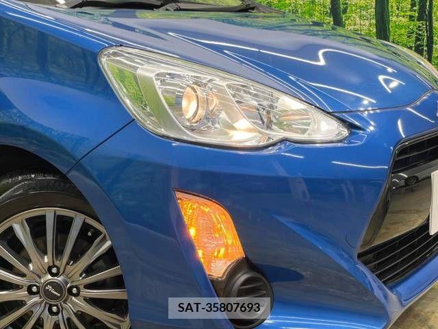 Toyota AQUA 2017-03 247748-12