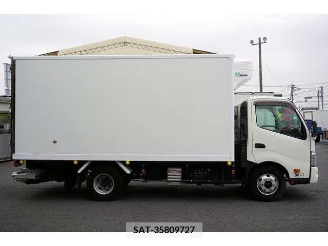 Hino DUTRO 2019-08 296660-4