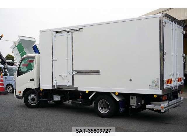 Hino DUTRO 2019-08 296660-6