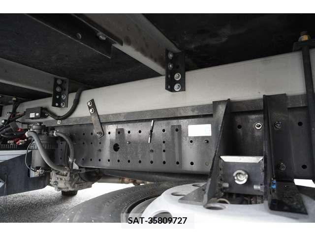 Hino DUTRO 2019-08 296660-12