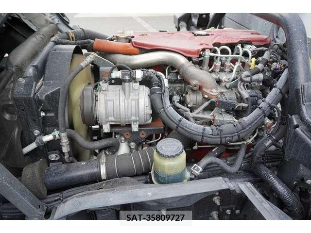 Hino DUTRO 2019-08 296660-13