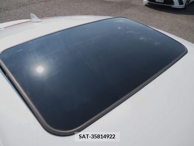 Lexus RC 2021-05 300063-9