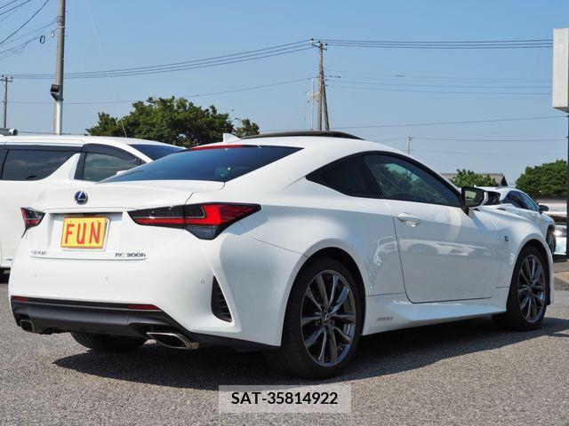 Lexus RC 2021-05 300063-4