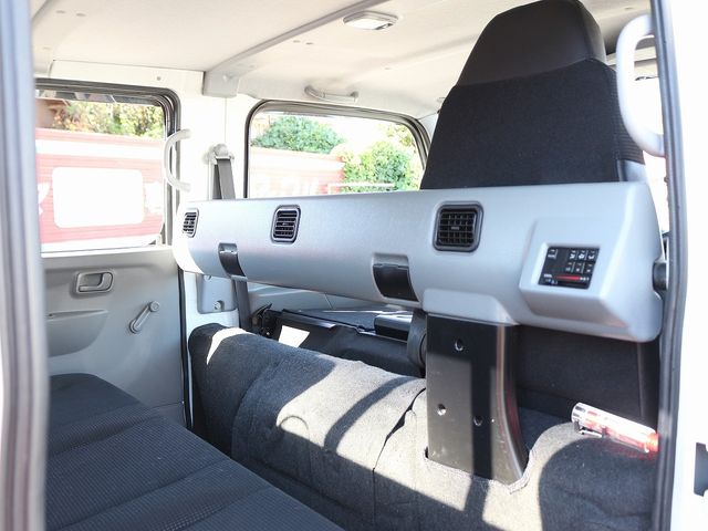 Mitsubishi CANTER 2017-03 27905-28