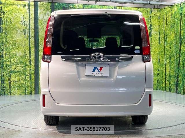 Toyota NOAH 2014-02 321370-15