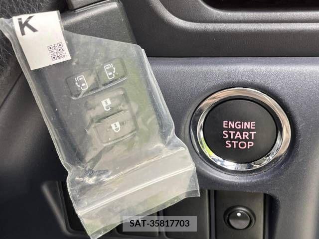 Toyota NOAH 2014-02 321370-6