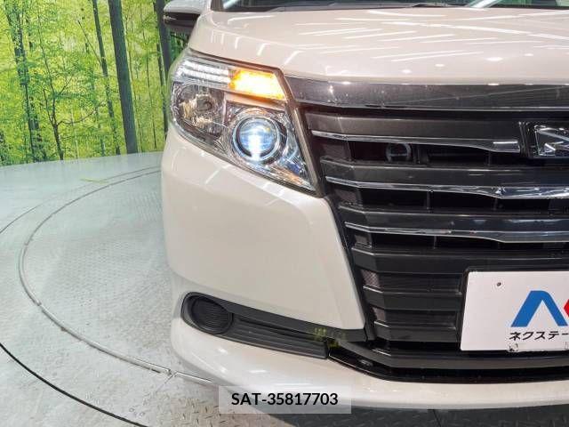 Toyota NOAH 2014-02 321370-12