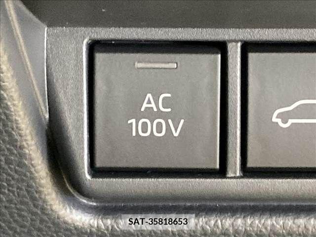 Toyota PRIUS 2023-03 240646-9