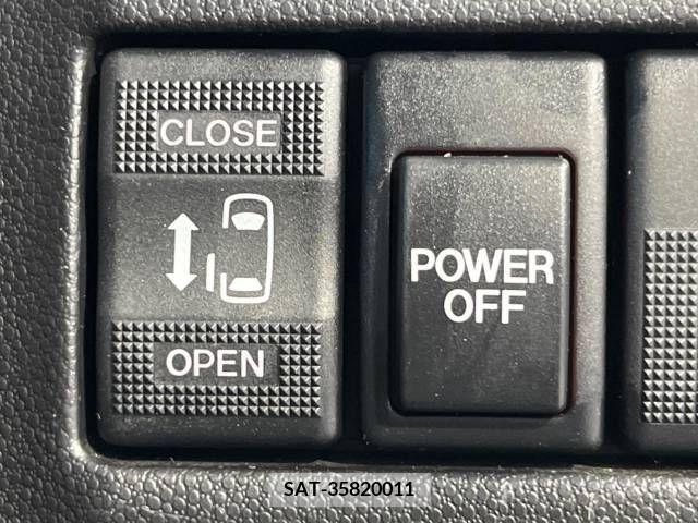 Mazda PREMACY 2011-12 349977-6