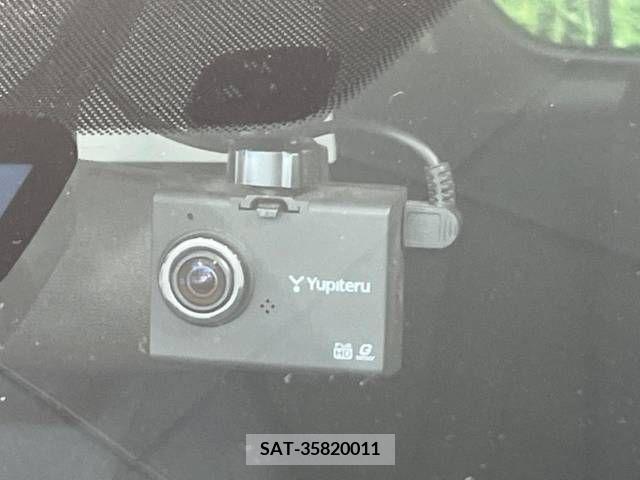 Mazda PREMACY 2011-12 349977-5
