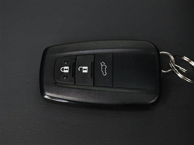 Toyota RAV4 2021-03 183865-16