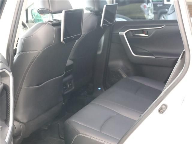 Toyota RAV4 2021-03 183865-15