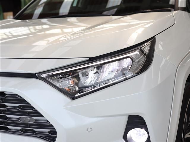 Toyota RAV4 2021-03 183865-24