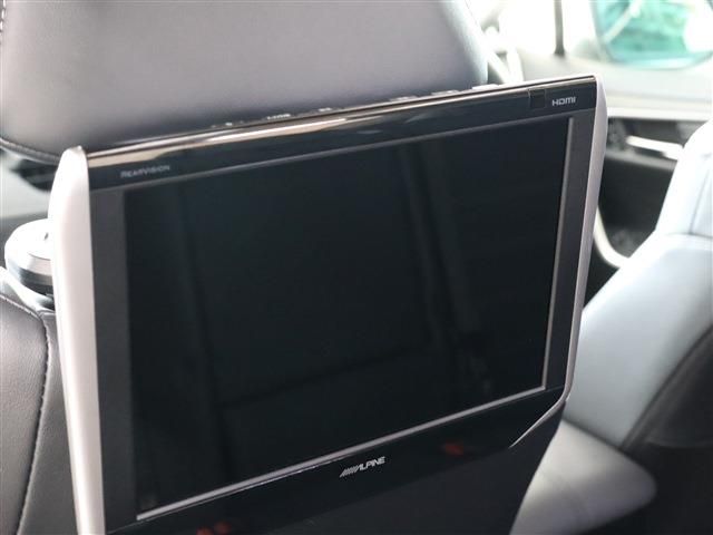 Toyota RAV4 2021-03 183865-11