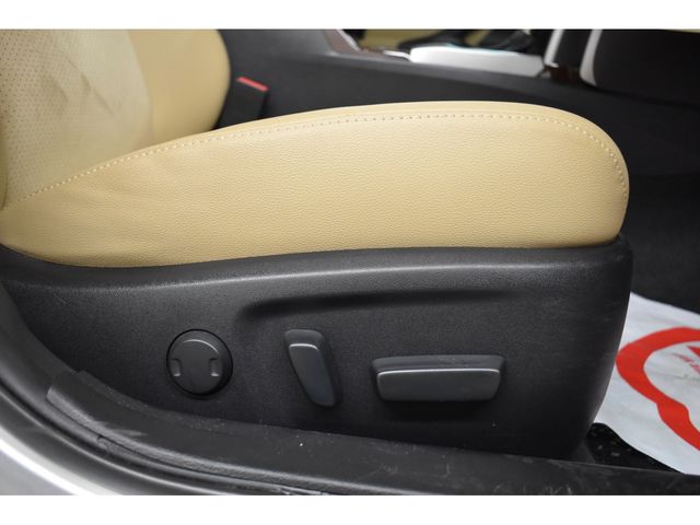 Toyota MARK X 2013-04 20850-9